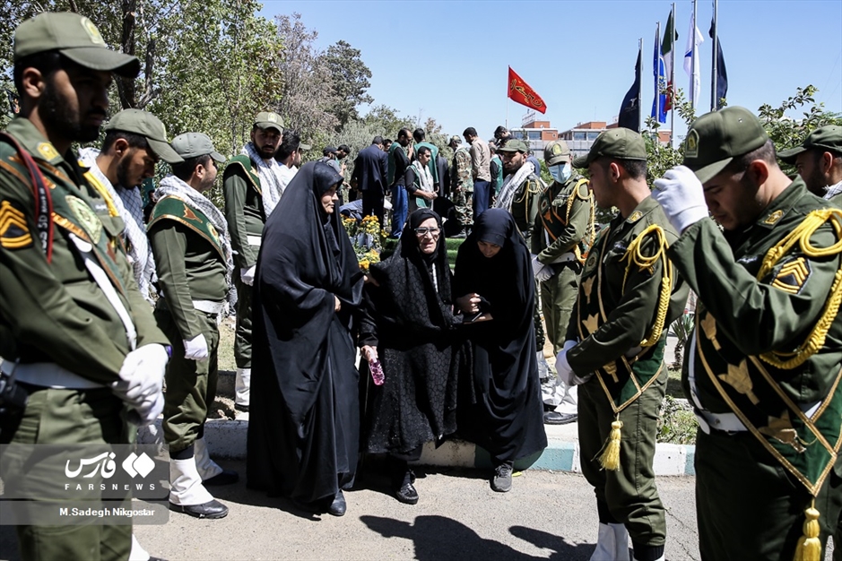 تشییع و تدفین شهید گمنام در دانشکده هواپیمایی کشوری