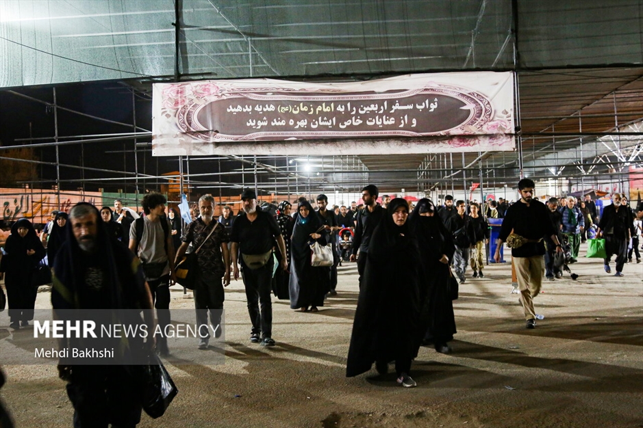 بازگشت شبانه زائران اربعین