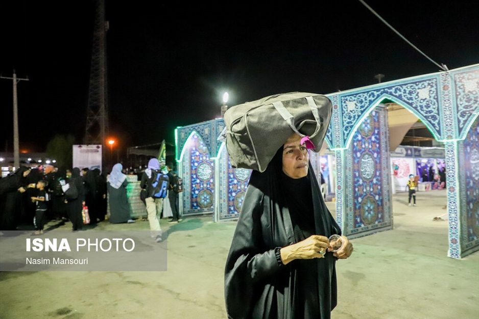 تردد شبانه زائران اربعین حسینی از مرز شلمچه