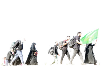 پیاده روی در گرمای ۵۰ درجه