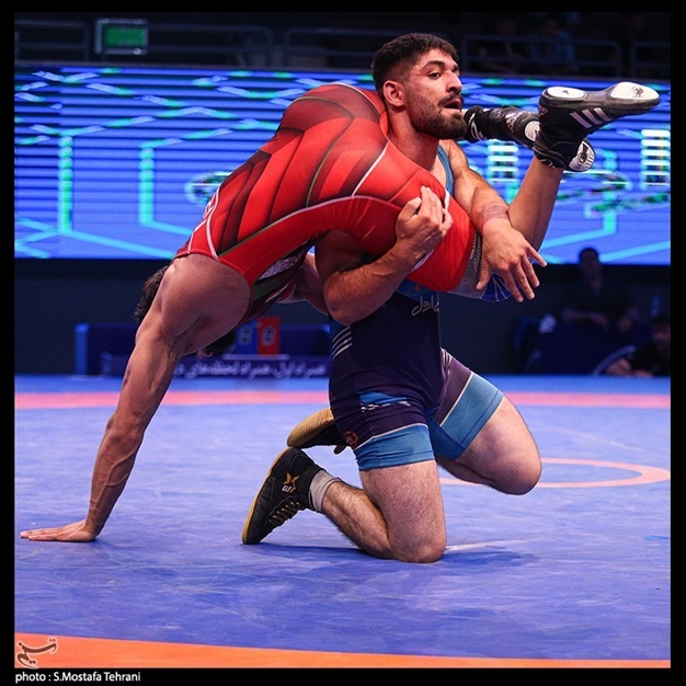 مسابقات کشتی قهرمانی بسیج کشور