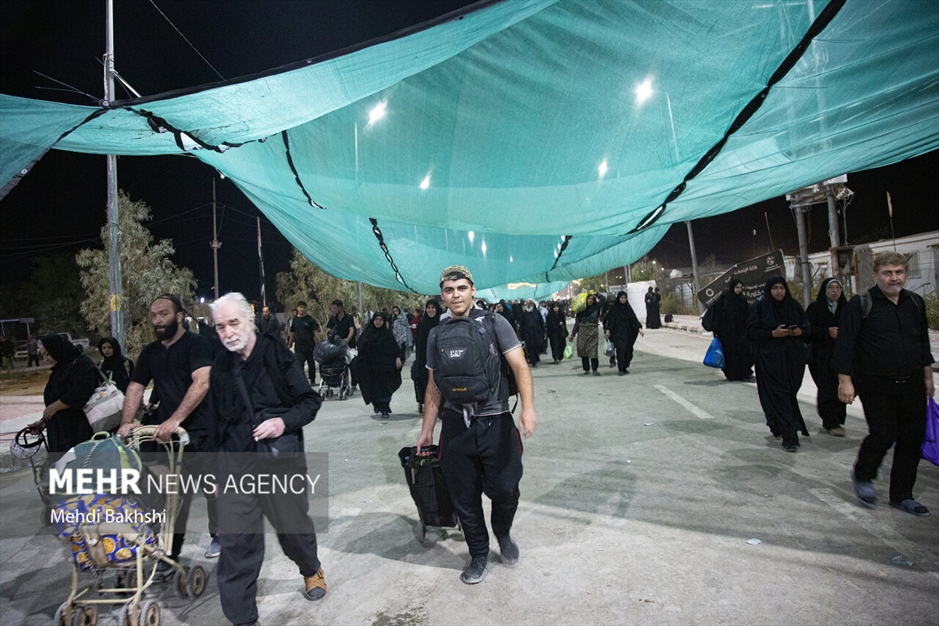 بازگشت شبانه زائران اربعین