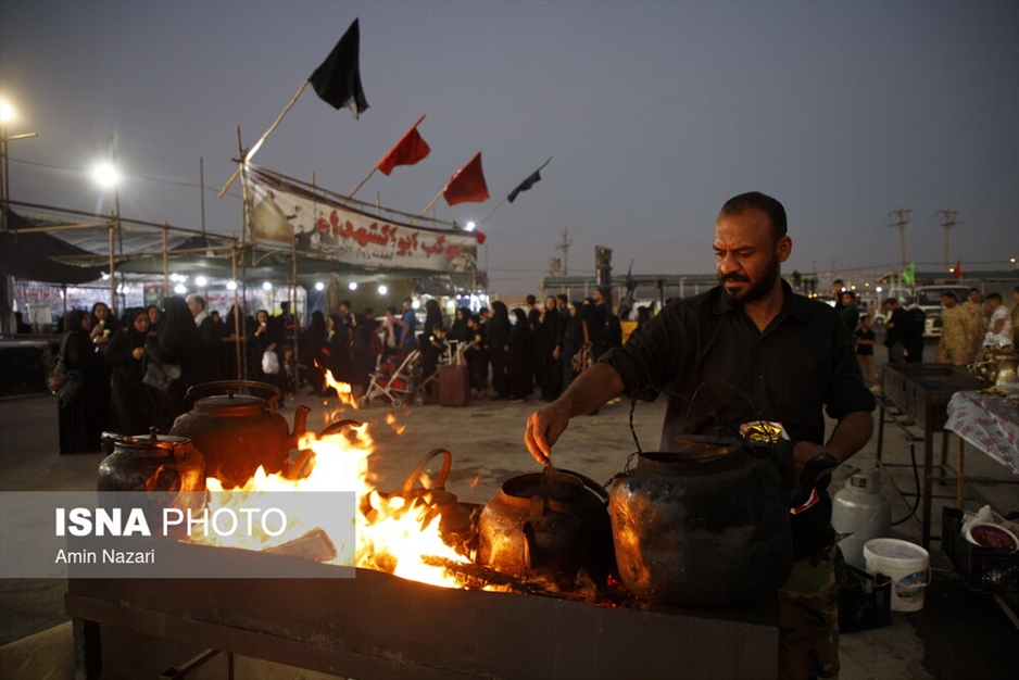 تردد شبانه زائران اربعین حسینی از مرز شلمچه