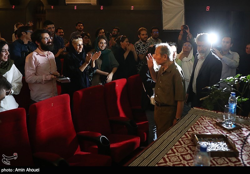 دیدار صمیمانه علی نصیریان با باشگاه مخاطبان موزه سینما