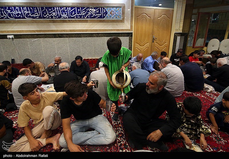 موکبهای پذیرایی از زائران اربعین حسینی در همدان