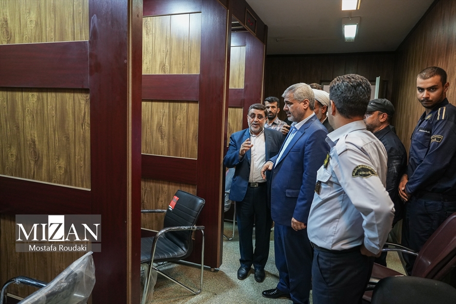 بازدید رئیس کل دادگستری تهران از ندامتگاه تهران بزرگ