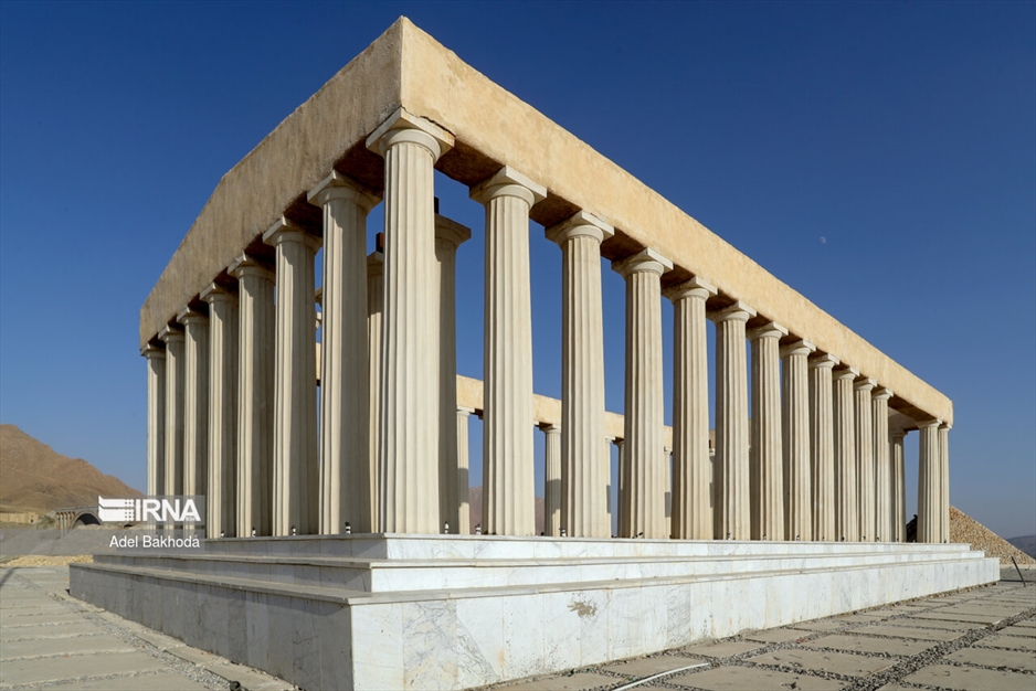 بوستان «دنیای کوچک»