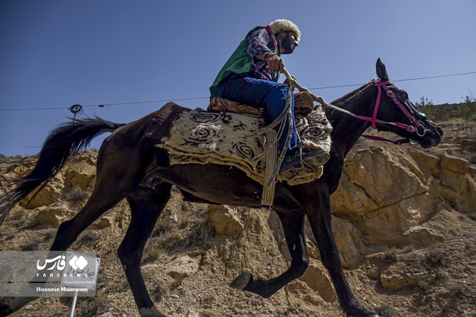 حرکت کاروان اسب‌سوار خراسان‌شمالی به سمت مشهد مقدس