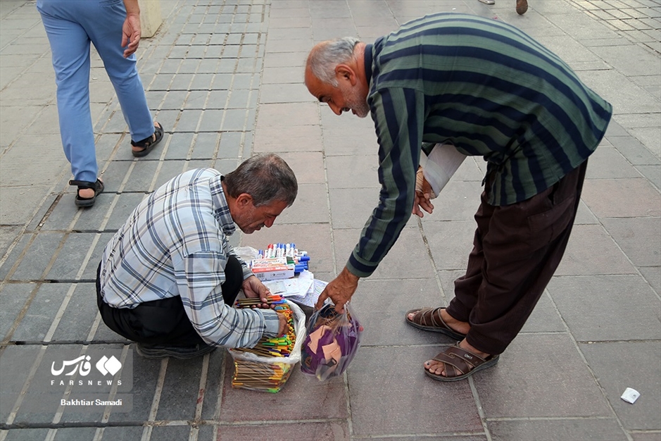 بازار لوازم التحریر سنندج در آستانه آغاز سال تحصیلی جدید
