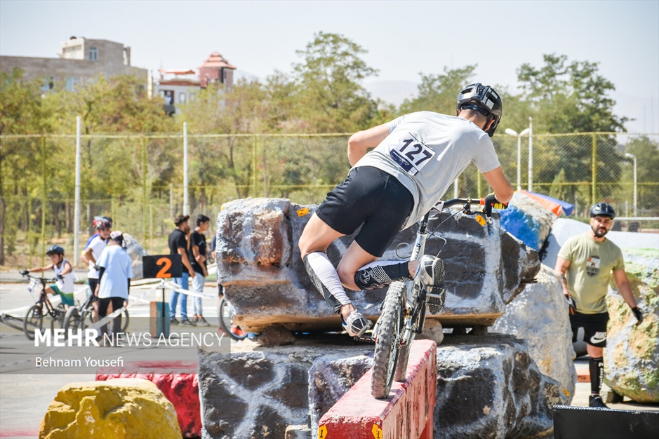 مسابقات دوچرخه سواری تریال کشوری