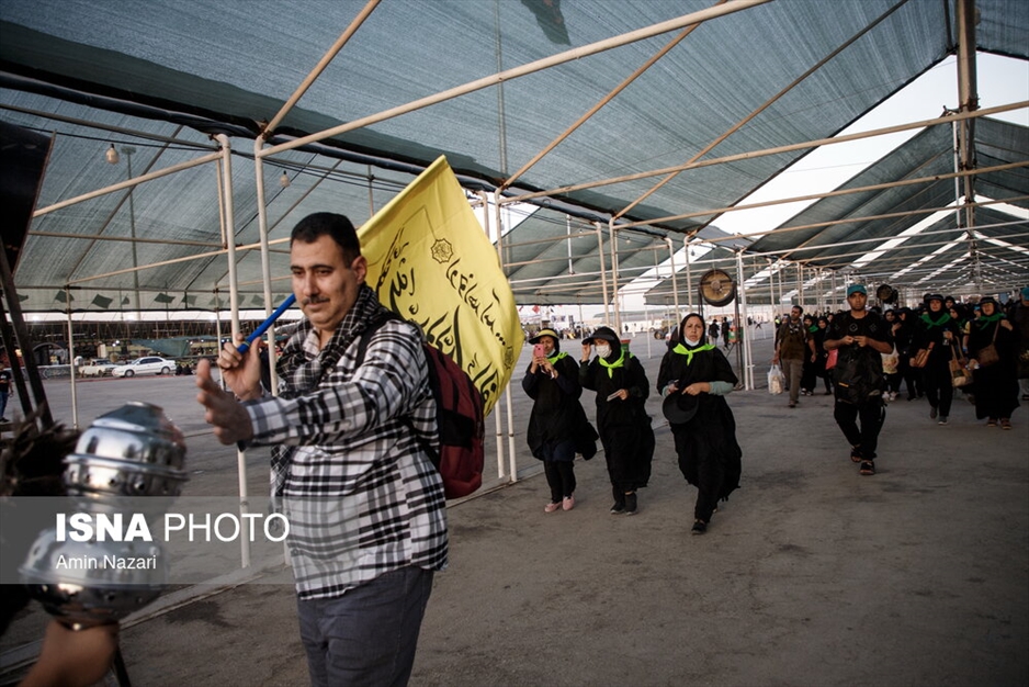 تردد شبانه زائران اربعین حسینی از مرز شلمچه