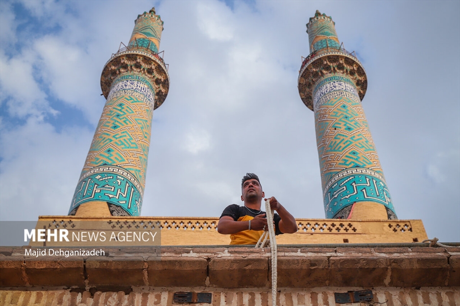مراسم سنتی پوش کشی در مسجد جامع یزد
