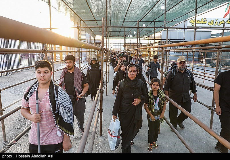 بازگشت زائرین اربعین حسینی از مرز شلمچه