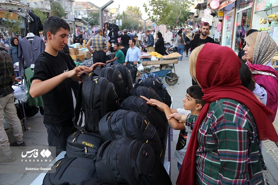 بازار لوازم التحریر سنندج در آستانه آغاز سال تحصیلی جدید