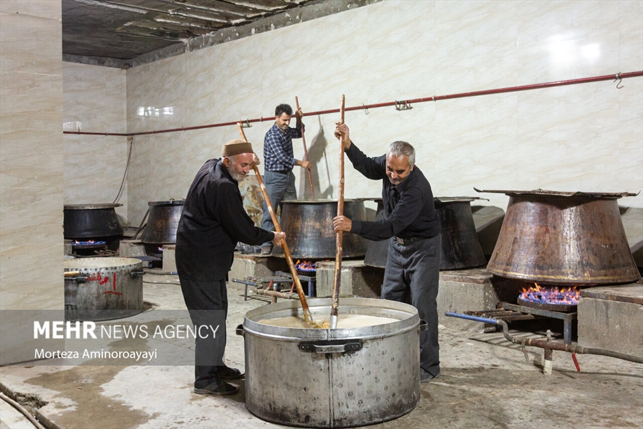 آئین حلیم پزان در روستای «کفکی» 
