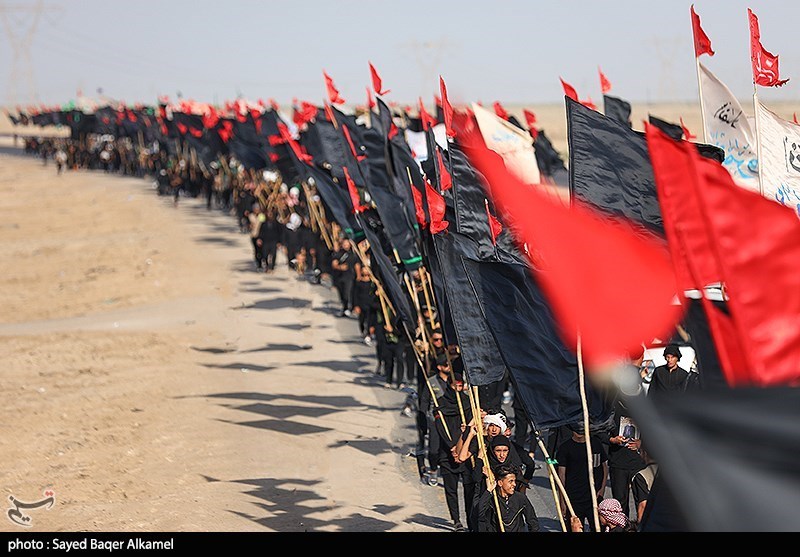 پیاده روی زائرین اربعین حسینی - عراق