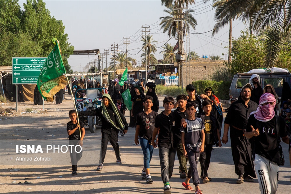 پیاده روی زائرین اربعین از حله به سمت طویریج