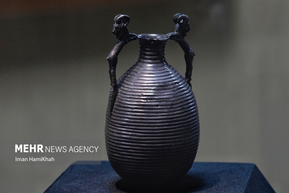 نمایش ۱۱ شیء هخامنشی و ساسانی در موزه هگمتانه