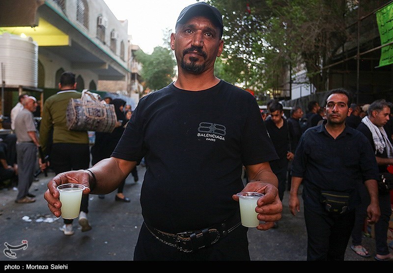 موکب های پذیرایی از زائرین اربعین در شهر کربلا