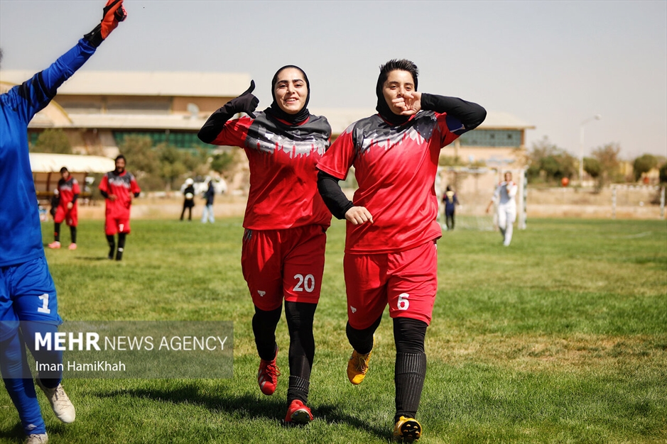 مسابقات مینی فوتبال قهرمانی بانوان کشور