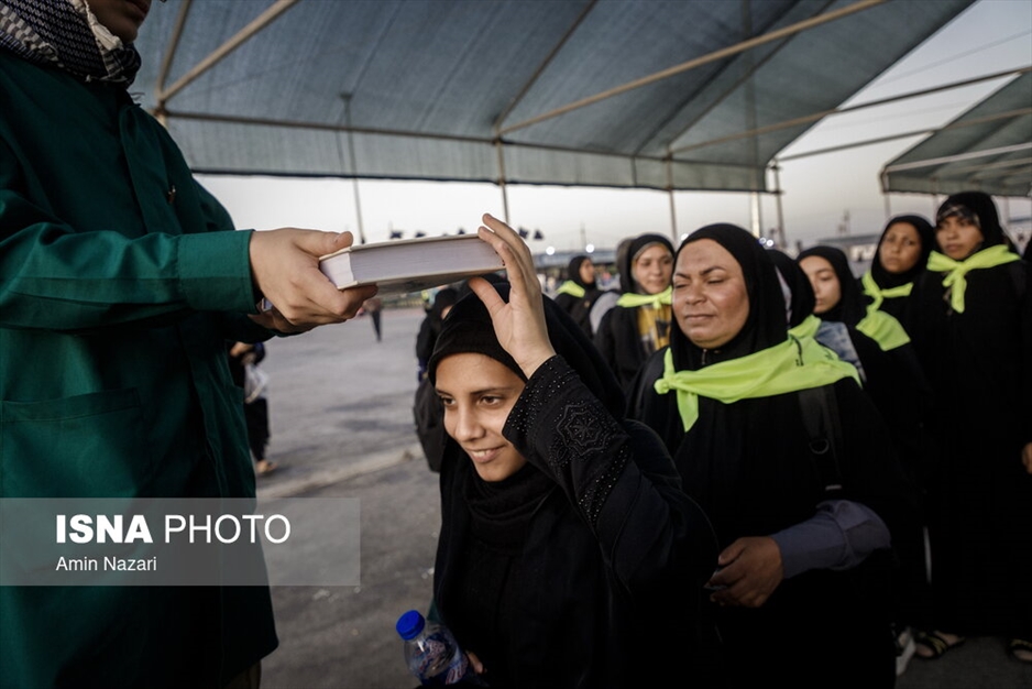 تردد شبانه زائران اربعین حسینی از مرز شلمچه