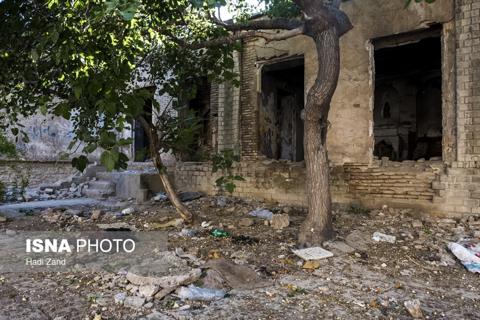«شکوه‌السلطنه» یا «امین لشکر»