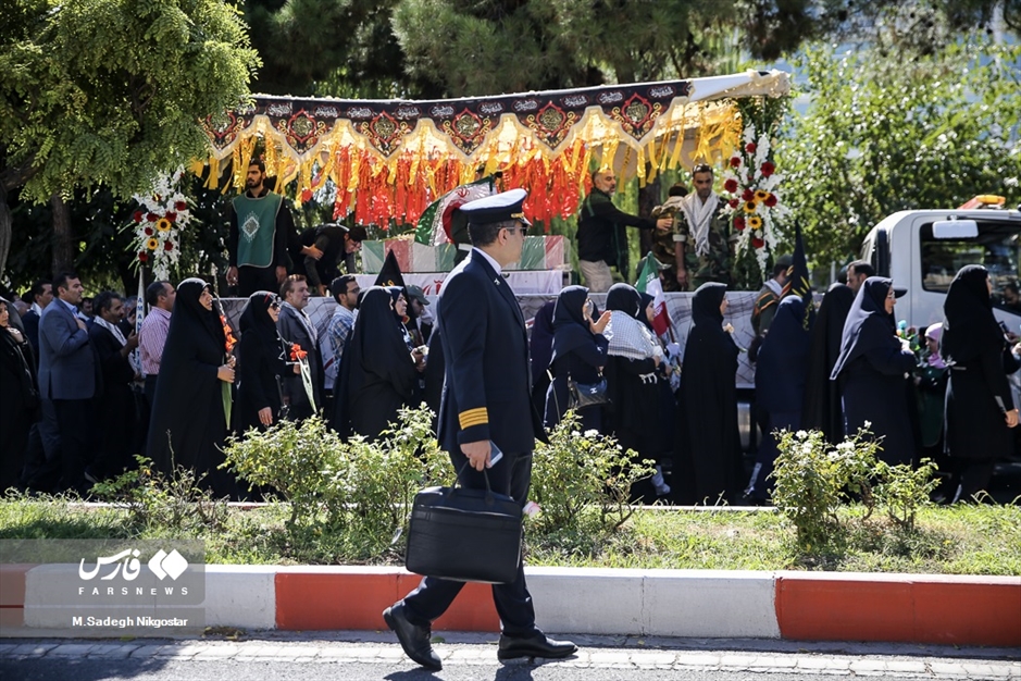 تشییع و تدفین شهید گمنام در دانشکده هواپیمایی کشوری