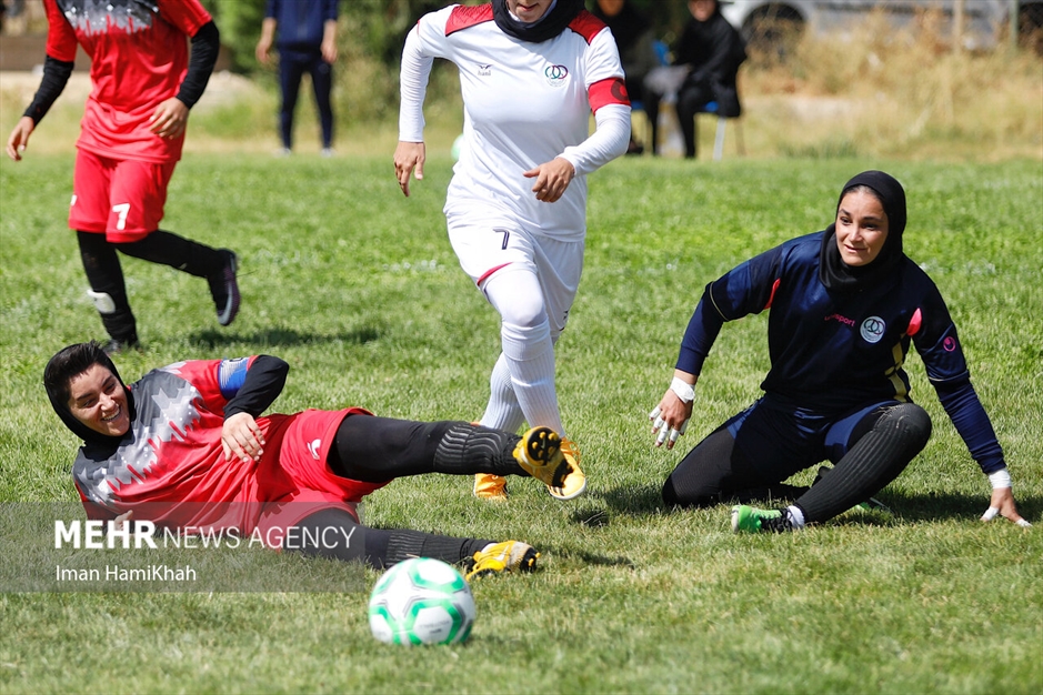 مسابقات مینی فوتبال قهرمانی بانوان کشور