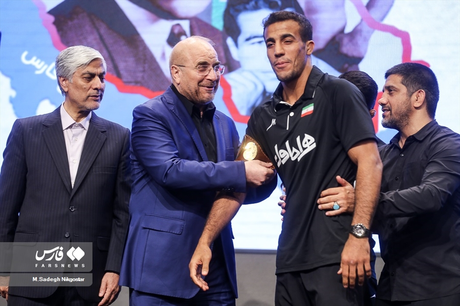 افتتاحیه ساختمان جدید فدراسیون کشتی