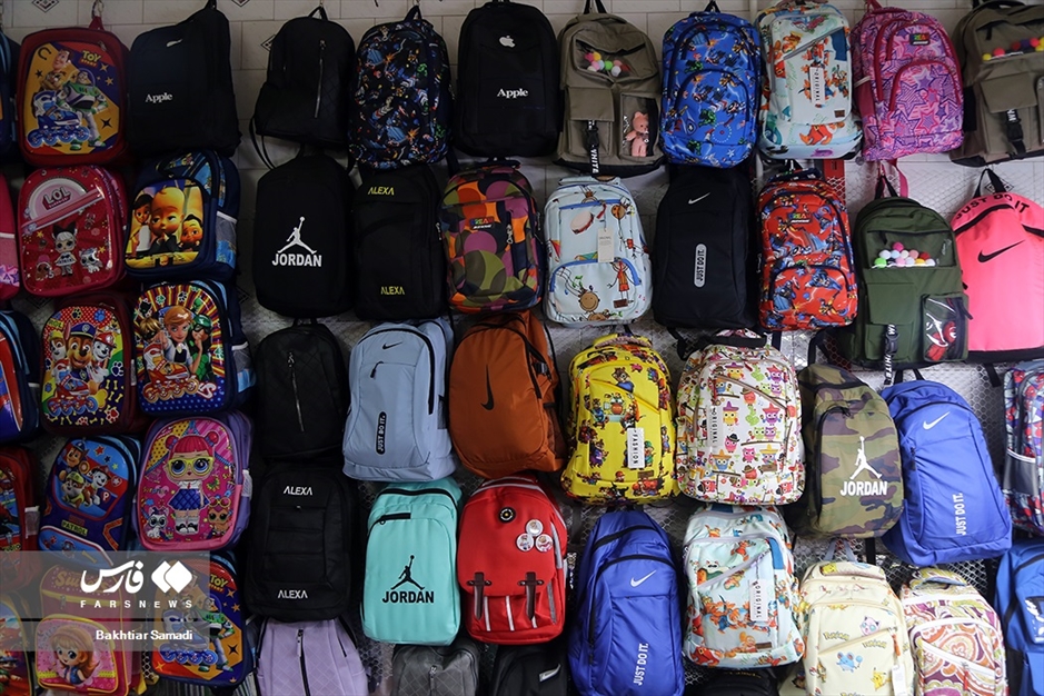 بازار لوازم التحریر سنندج در آستانه آغاز سال تحصیلی جدید