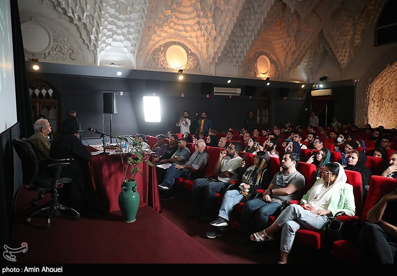 دیدار صمیمانه علی نصیریان با باشگاه مخاطبان موزه سینما