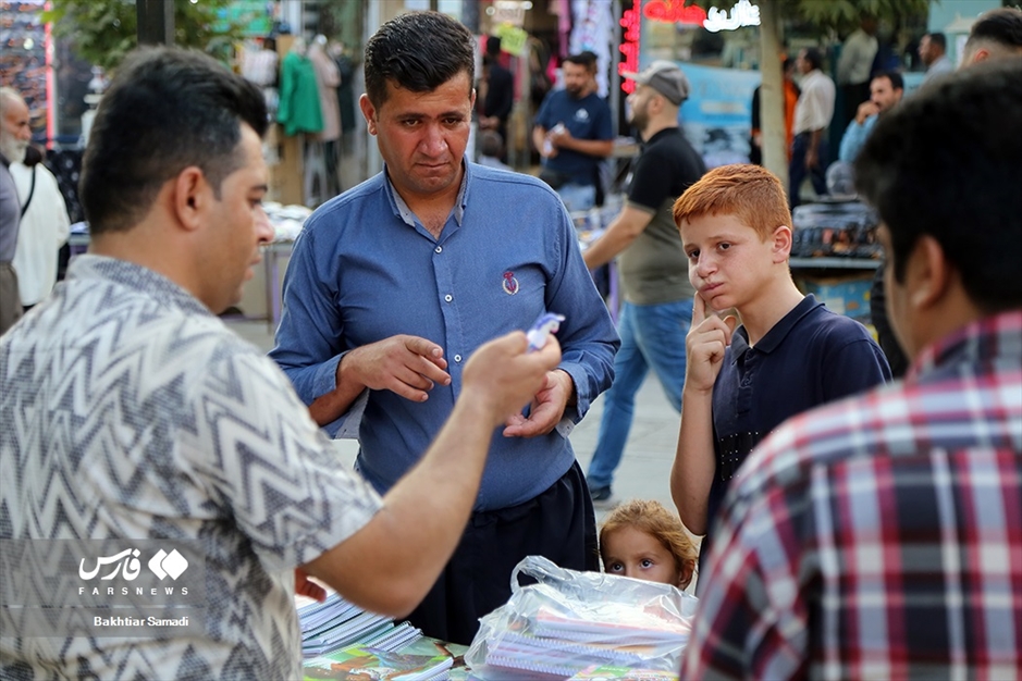 بازار لوازم التحریر سنندج در آستانه آغاز سال تحصیلی جدید