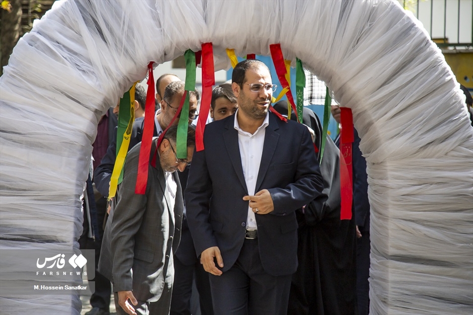 آئین جشن شکوفه ها