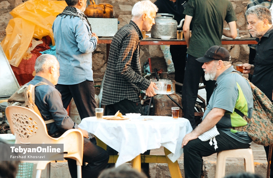 میزبانی زائرین اربعین به رسم عراقی