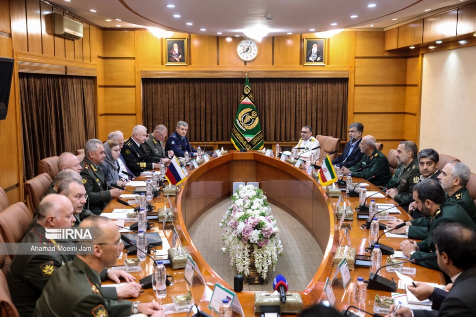  دیدار وزرای دفاع روسیه و ایران