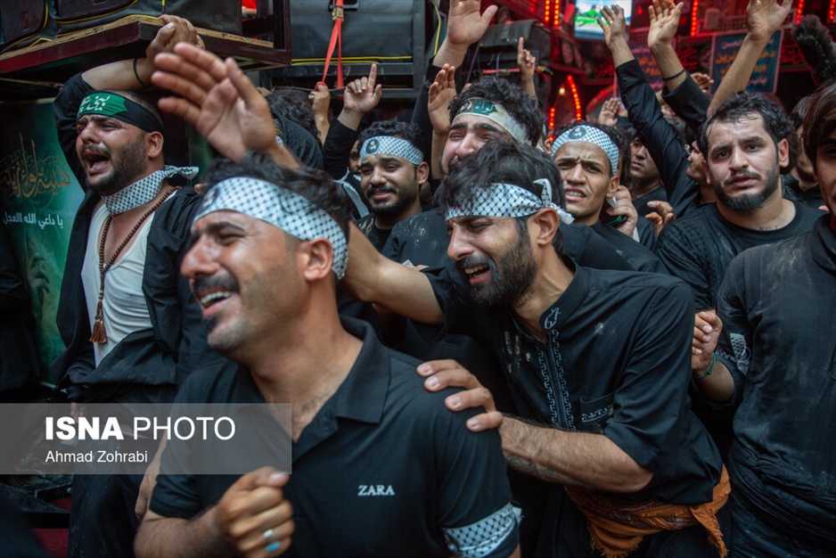 ورود و عزاداری زائران حسینی به کربلا