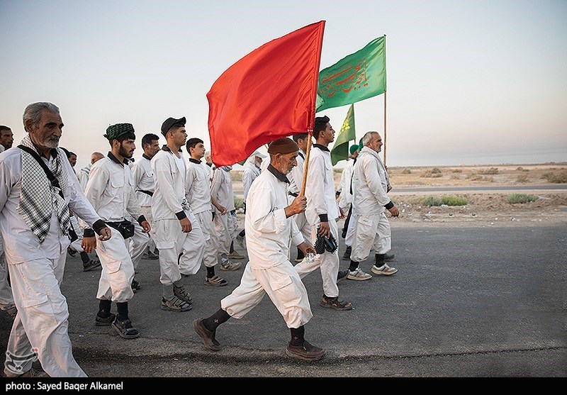 پیاده روی زائرین اربعین حسینی - عراق