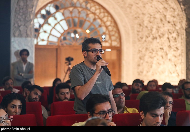 دیدار صمیمانه علی نصیریان با باشگاه مخاطبان موزه سینما