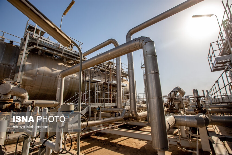 بازدید اصحاب رسانه از شرکت بهره‌برداری نفت و گاز کارون