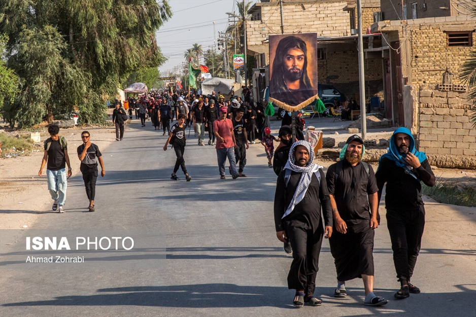 پیاده روی زائرین اربعین از حله به سمت طویریج