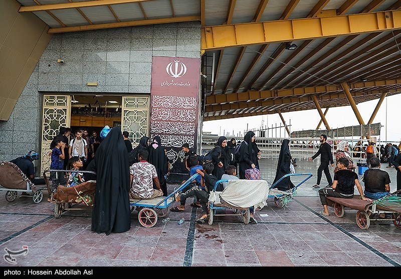 بازگشت زائرین اربعین حسینی از مرز شلمچه