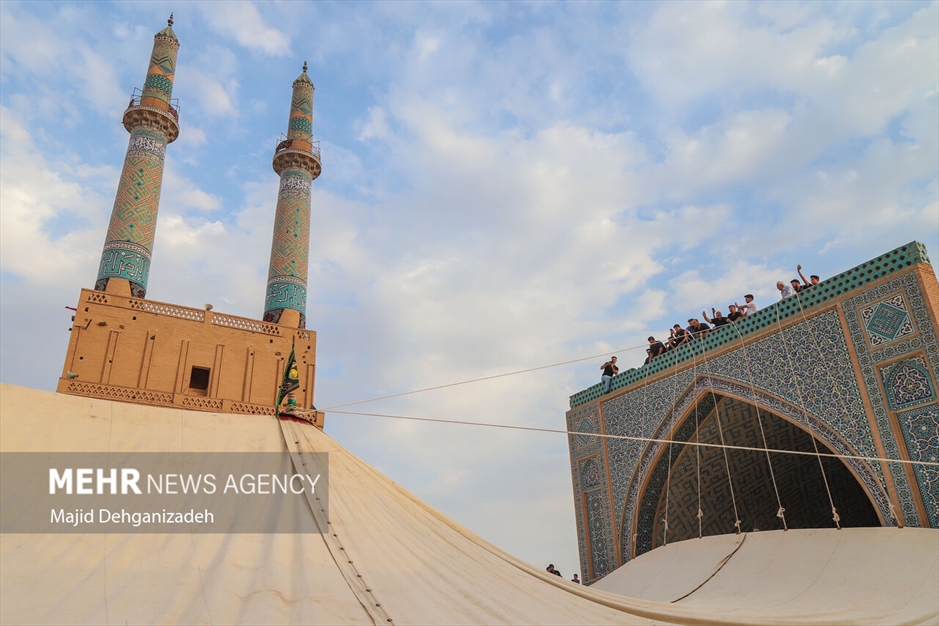 مراسم سنتی پوش کشی در مسجد جامع یزد