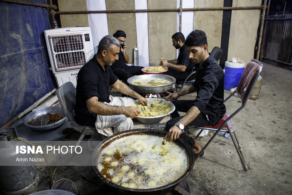 تردد شبانه زائران اربعین حسینی از مرز شلمچه