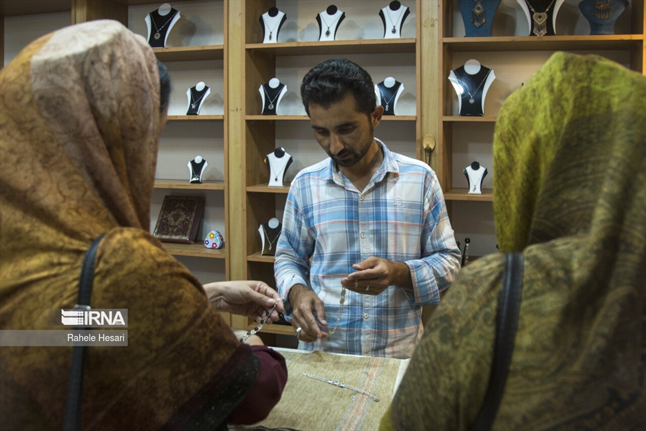 ساخت زیور آلات ترکمن