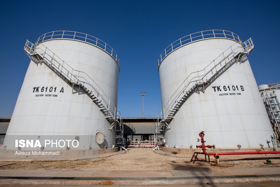بازدید اصحاب رسانه از شرکت بهره‌برداری نفت و گاز کارون