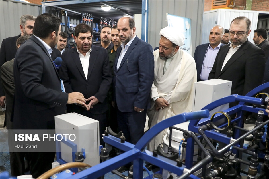 بازدید معاون اول رییس جمهور از پروژه‌های فناوری دانشگاه امام حسین علیه‌السلام
