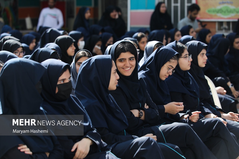 مراسم جشن عاطفه‌ها با حضور وزیر آموزش و پرورش