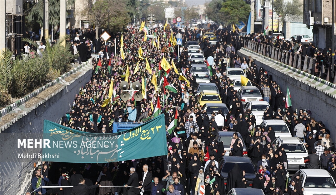 کاروان استقبال نمادین ورود حضرت معصومه سلام‌الله‌علیها به قم