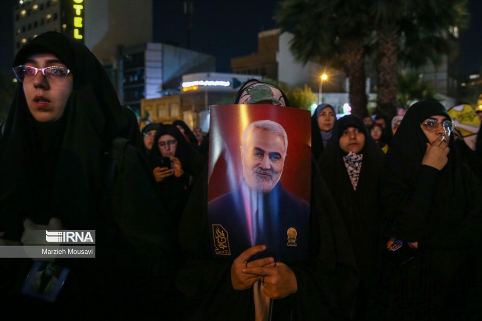 تجمع شبانه مردم در محکومیت جنایت جنگی رژیم صهیونیستی