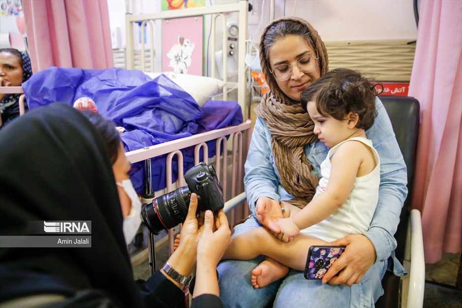 بازدید وزیر بهداشت از بیمارستان کودکان مفید